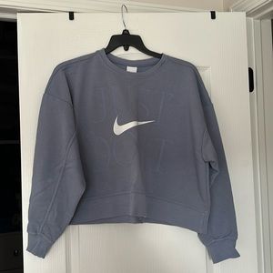 nike crew neck